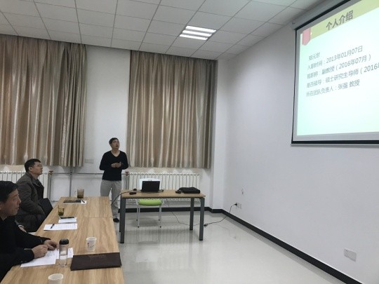 高h小说
组织新进教师进行首聘期满述职汇报